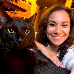 Meet your Posher, Laura